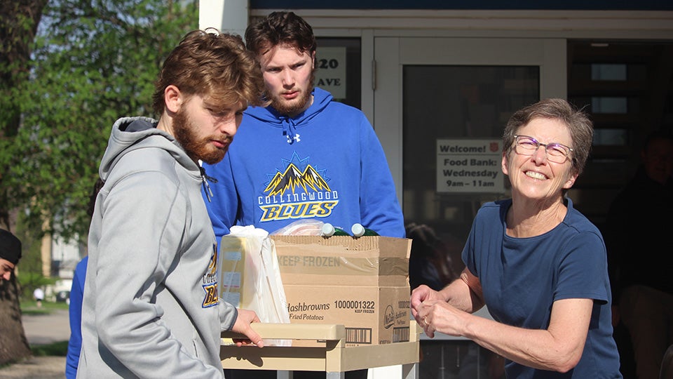 2023  centennial  cup  may 17  collingwood  blues  volunteers 20230519195814 0??w=640&h=360&q=60&c=3