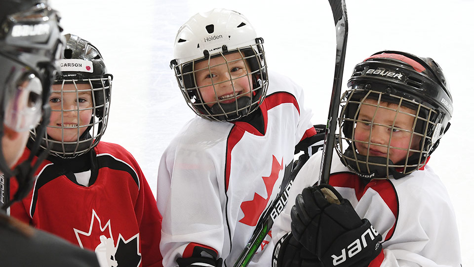 Young hockey players - coaching hockey resources