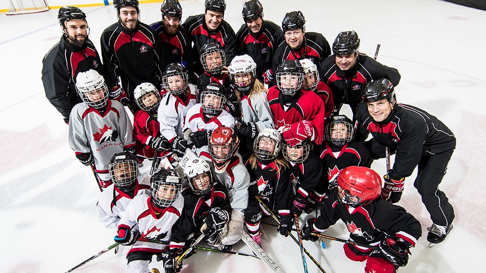 novice group smile??w=640&h=360&q=60&c=3