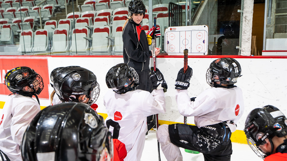 Female Hockey Coaching