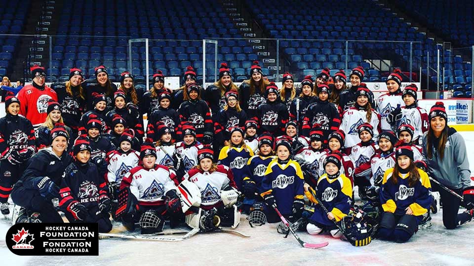 2019 world girls hockey weekend??w=640&h=360&q=60&c=3