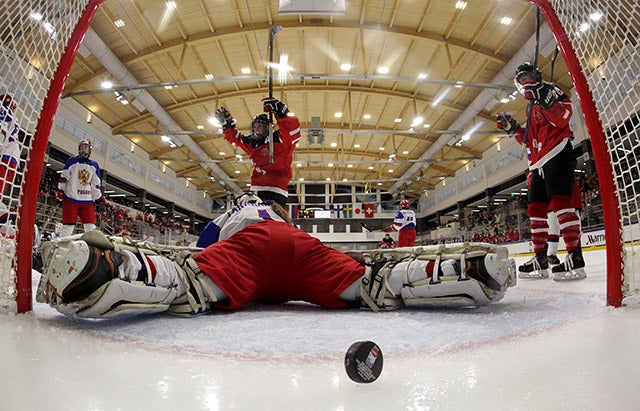 2015 u18wwc jan06 canrus 09??w=640&h=360&q=60&c=3