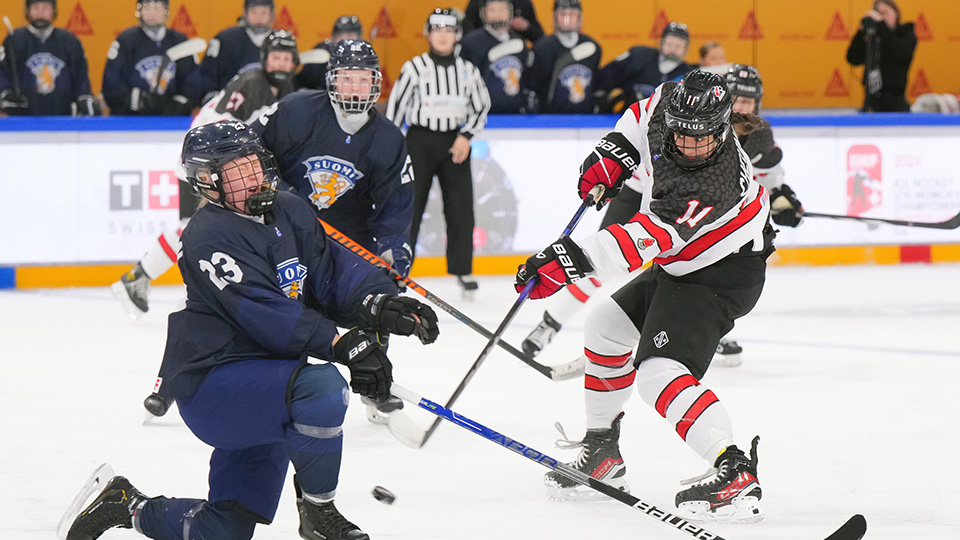 Le Canada gagne la médaille de bronze au Championnat mondial féminin des  M18 2024 de l'IIHF