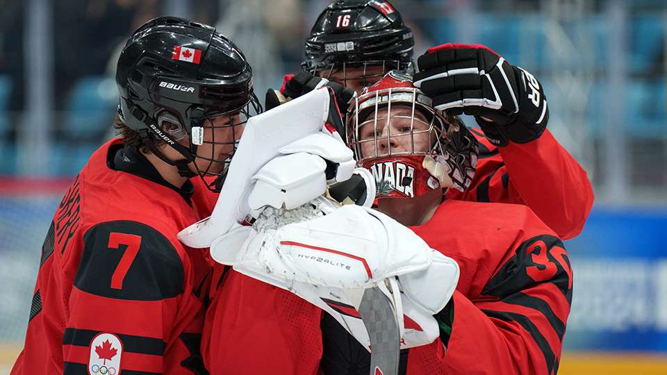 Le Canada gagne la médaille de bronze au Championnat mondial féminin des M18  2024 de l'IIHF