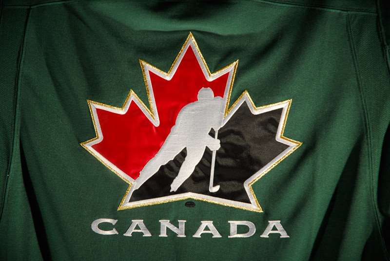 Hockey Canada Unveils Green Jerseys for 2010 IIHF World Junior Championship  in Saskatchewan