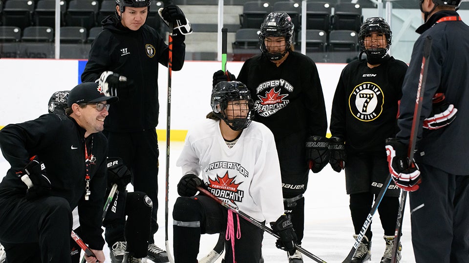 2021 22 njt tsuutina skate??w=640&h=360&q=60&c=3