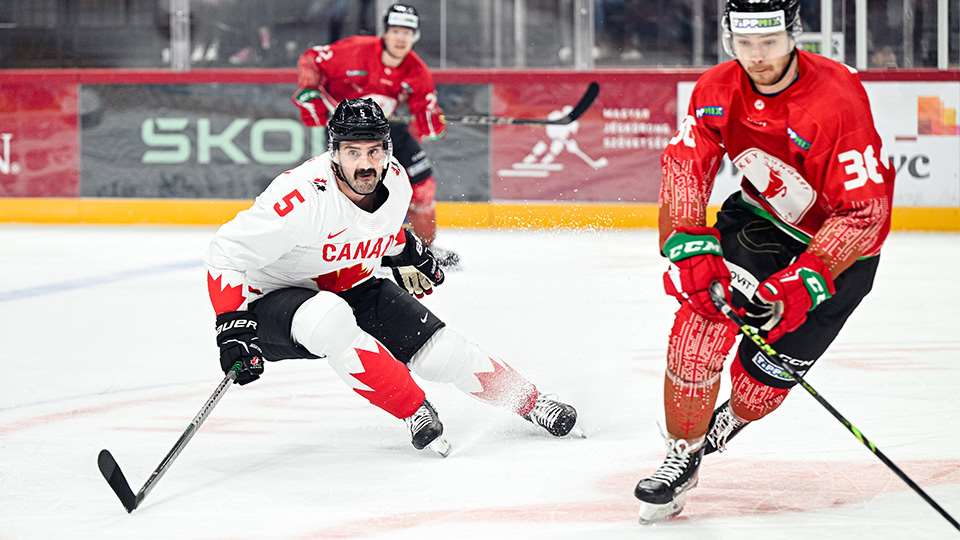 Men's Nike team Canada hockey jersey! in 2023  Team canada hockey, Team  canada, Canada hockey