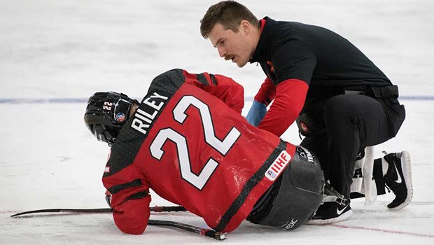 garrett riley on ice injury