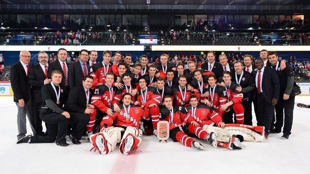 2015 wu18c apr26 can bronze??w=640&h=360&q=60&c=3