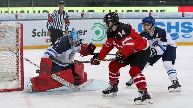 2015 wu18c apr21 canfin??w=640&h=360&q=60&c=3