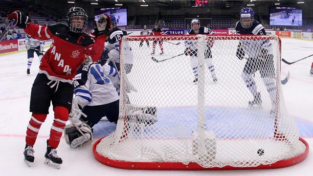 2015 wwc apr03 canfin??w=640&h=360&q=60&c=3