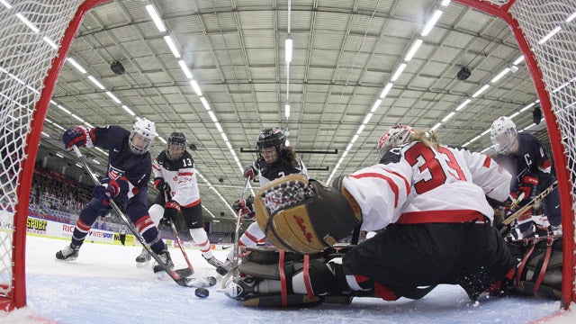 2015 wwc apr04 canusa??w=640&h=360&q=60&c=3