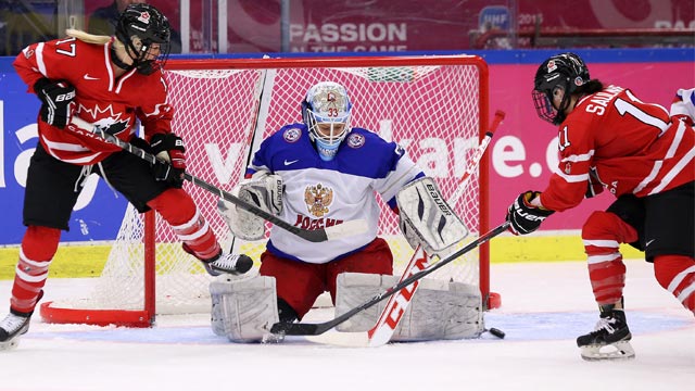 2015 wwc mar29 canrus??w=640&h=360&q=60&c=3