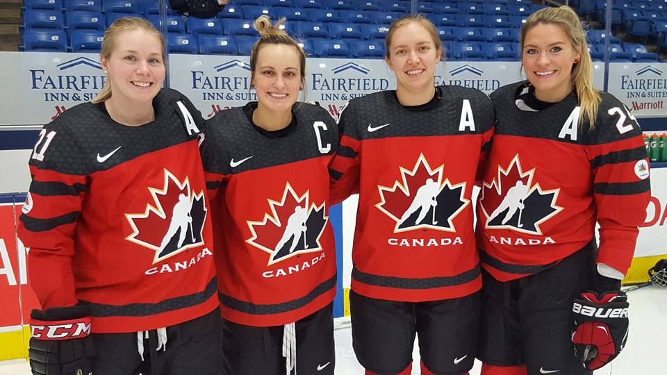 WOMEN-NWT-XL MARIE PHILIP POULIN TEAM CANADA IIHF LICENSED NIKE HOCKEY  JERSEY