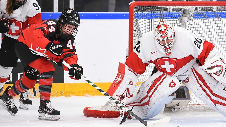 2022  w w c sarah potomak aug 29 main??w=640&h=360&q=60&c=3