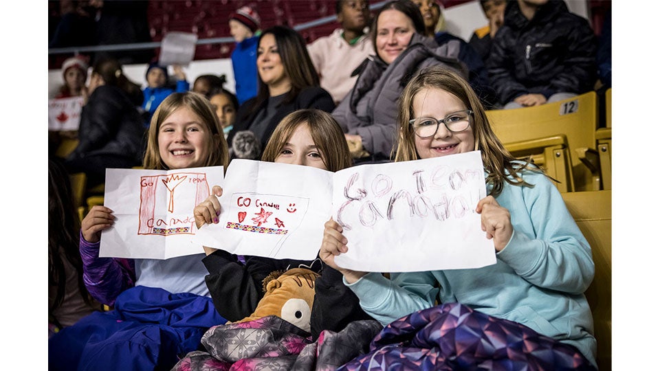 r s  crowd 1    dec 14 (2)??w=640&h=360&q=60&c=3