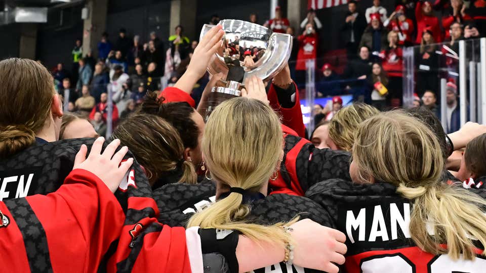 2025 u18wwc trophy