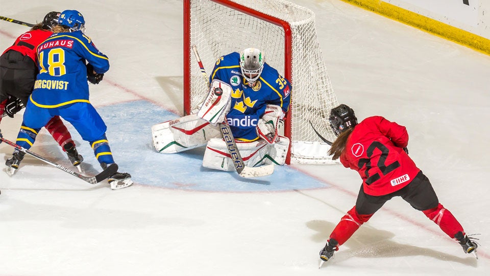 aug11 red swe??w=640&h=360&q=60&c=3