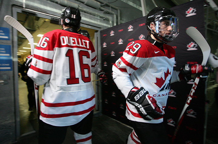 Hockey Canada Photos - 2023 WJC: CAN 5 – SWE 1 (Preliminary)