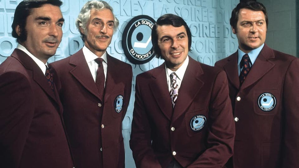 Lionel Duval, René Lecavalier, Richard Garneau et Gilles
Tremblay lors d’une télédiffusion de la Soirée du hockey à Radio-Canada
