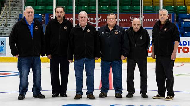 2023 nvw esso cup volunteers??w=640&h=360&q=60&c=3